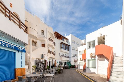 Concedetevi una fantastica vacanza con la vostra dolce metà in questo affascinante appartamento sul mare situato a Las Negras, all'interno dell'incantevole Parco Naturale di Cabo de Gata-Níjar. L'interno dell'accogliente appartamento, che si trova al...