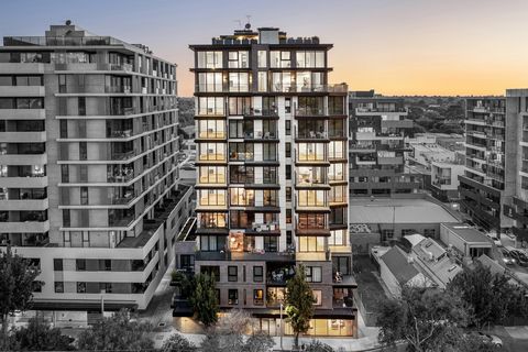 Located in Melbourne's most sought after location, 10 Lilydale Grove is eco-friendly and built to a high standard with views of the CBD and surroundings. The complex has multiple 1, 2 & 3 bedroom apartments with floor-to-ceiling windows, large balcon...