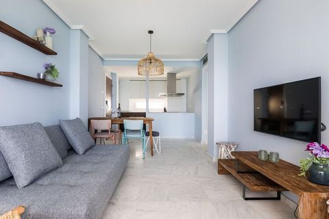 Le complexe de luxe, situé directement sur la côte de la Costa Blanca, se compose d'appartements de haute qualité meublés de façon moderne pour 6 personnes, combinés avec le caractère méditerranéen, par exemple, un beau sol en marbre et une décoratio...