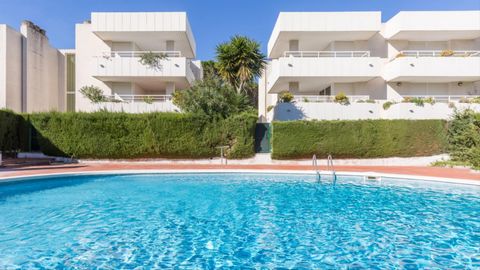 Apartment (58 m2) located in Pals Playa, in a holiday complex with a shared pool, located 400 m from the beach and the town center. In the northeast of the Iberian Peninsula, a most perfect mix of colors is what you find on the Costa Brava of Spain, ...