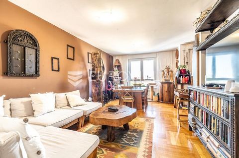 Svetice, two-story, four bedroom apartment with a closed area of 117.69 m2 on the fifth floor of a well-maintained residential building with an elevator. The first floor consists of an entrance hall, a living room, a kitchen with a dining room with a...