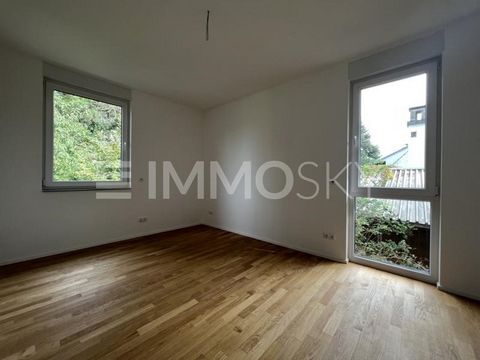 +++Please understand that we will only answer inquiries with COMPLETE personal information (complete address, phone number and e-mail)+++ New building and class!! In one of the most popular districts of Cologne, this beautiful and modern 6 family hou...
