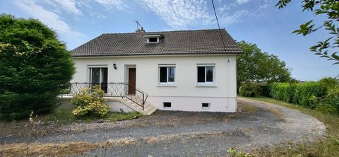 10 minutes de Châtellerault, beau pavillon 3 chambres. Cette maison est composée d'un beau séjour avec cheminée, cuisine, salle d'eau, wc, 3 belles chambres. Sous-sol sous la totalité. Grand grenier aménageable. Egalement grand garage. Beau terrain a...