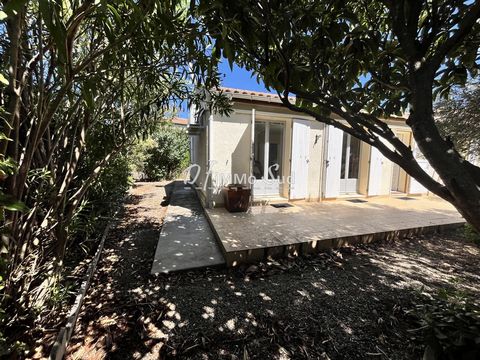 EN EXCLUSIVITE - NARBONNE LA MAYOLLE - MAISON PLAIN PIED T4 - 3 FACES - GARAGE - JARDIN. Maison Plain Pied T4, 3 faces de 90 m2 avec jardin et garage sur un terrain de 393 m2 au calme proche du centre-ville et des Halles. Elle est composée d'une spac...