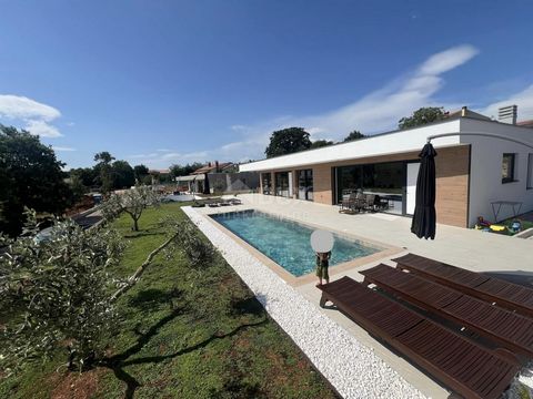 Location: Istarska županija, Labin, Labin. ISTRIEN, LABIN - freistehende exklusive Villa - Neubau mit Swimmingpool!!! GELEGENHEIT!!! Die freistehende exklusive Villa ist komplett möbliert und wird als solche verkauft. Sofort bezugsfertig!!! Die Villa...