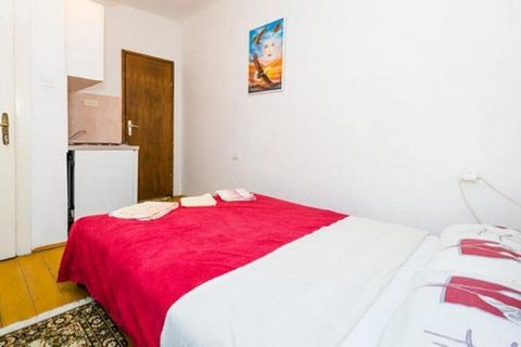 Rooms Kisic are located in the heart of The Old Town, surrounded by City Walls, cobblestone streets and the Stradun promenade making it an ideal place for discovering Dubrovnik. Property features common terrace with panoramic views over the city, jus...