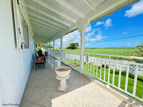 EN EXCLUSIVITE - GRANDE VILLA AVEC VUE PANORAMIQUE - SAINT FRANCOIS