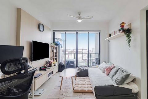 CEA Registration: L3010858B / R044030F Preview in virtual tour: ... Step into this stylishly renovated high-floor unit that offers both comfort and elegance. With a bright and airy layout, this unit boasts a cozy balcony with an unblocked view, makin...