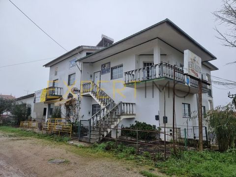 Cod.7069 House for housing and commerce with 3 floors and annexes and land, in Avelar - Tábua. Building 1 with 4 floors Basement Restaurant with 240 m² Ground floor Cafe with 240 m² First - T4 with 2 bathrooms Attic - T4 in attic (Annex) Building 2 w...