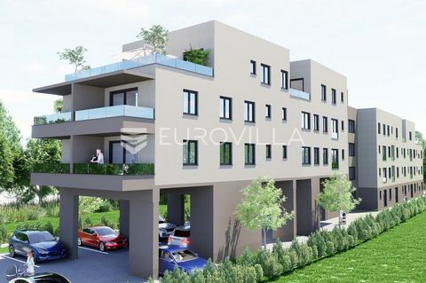 Zagreb, Trnava, two-room apartment on the ground floor in a new building with an elevator of 42 apartments and parking spaces in an excellent location. Apartment S0.05 is located on the ground floor and consists of a living room with a kitchen and a ...