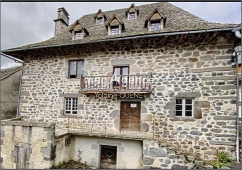 Maison traditionnelle auvergnate de village