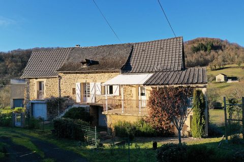 AUZITS - MAISON D'HABITATION + ANNEXE SUR TERRRAIN DE 2470m²