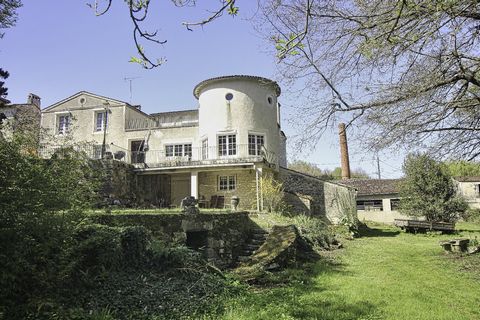 Propriété unique de quatre chambres