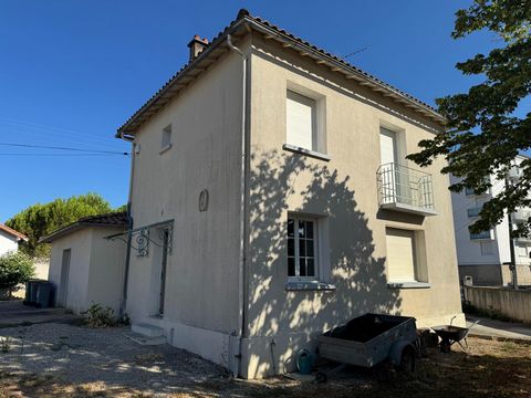 NIORT MAISON FAMILIALE 3CH+ BUREAU - GARAGE