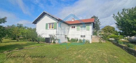 Charmante maison familiale avec sous-sol sur terrain clos et arboré