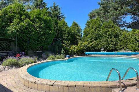 Charming Summer Cottage Near the Beach with Access to Swimming Pool – Perfect for Larger Families or Groups! Welcome to a delightful summer oasis with an unbeatable location – just 400 meters from a stunning sandy beach and with access to a shared sw...