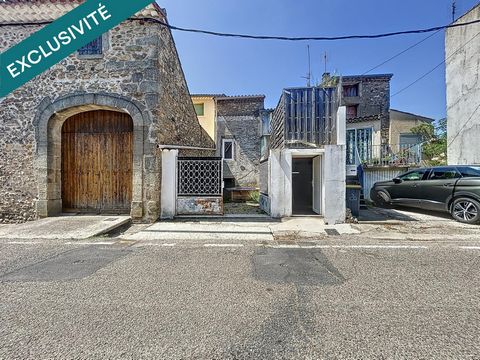 Maisons de village avec caves et jardins