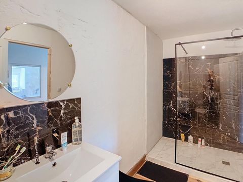 Maison mitoyenne 1 côté 7 pièces 151 m²