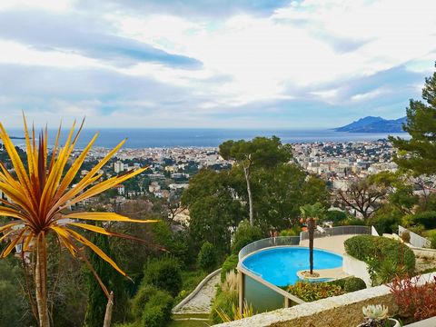 DELUXE APARTMENT with Pool and Garage, in Le Cannet, in a private gated small residence (less than 20 apartments) overlooking Cannes and its stunning bay. Located only 5 min by car from the center of Cannes. Closed garage for 1 car. LAYOUT: This apar...