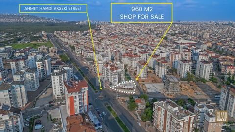 Property for sale in Antalya’s Kepez region, Şafak Street. Investment property close to industry, it at the crossroads of four roads between the ring road and 75. Yıl Avenue, property with completely open front on a very busy street This property can...