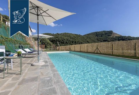 This stunning luxury villa with a mesmerising swimming pool is currently in the vicinity of Pisa up for sale. This luxury property sprawls over roughly 630 m² and is made up of two completely independent apartments. Moreover, the big hall on the grou...
