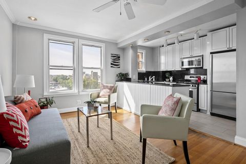 1915 16th St NW #803, Washington, DC 20009 The Residence Fantastic top floor unit in the heart of Dupont/Logan/U St, pairing old world charm with modern convenience. Well maintained hardwood floors, fresh paint and lots of windows throughout, providi...