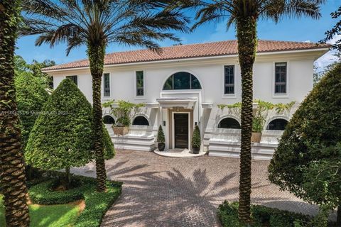 This exceptional 8,274 SF Coral Gables estate has 6 bedrooms and 5.5 bathrooms, on an expansive 20,739 SF lot with stunning uninterrupted views of the Biltmore Golf Course and the Biltmore Hotel. Every detail of the home was meticulously designed and...