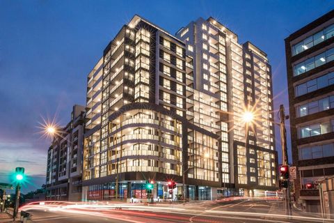 Book Inspection! Excellent opportunity to own a modern 2 bedroom apartment in the heart of Hurstville. The apartment is located in a serene neighbourhood with everything you need within walking distance. - A four-minute walk to Westfield Hurstville, ...