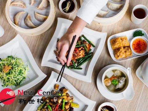 LICENSED CHINESE RESTAURANT --CLAYTON--#7781935 Chinese restaurant * LOCATED IN THE BUSIEST AREA OF CLAYTON, WITH HIGH FOOT TRAFFIC * The store is spacious with 180 square meters and 85-100 seats * $22,000 per week * Reasonable weekly rent, long-term...