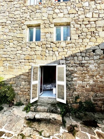 SPLENDID VILLAGE HOUSE LOCATED IN Sartène, OUR FAVOURITE! In the heart of the city of Sartène, settle in this ATYPICAL village house. Totaling 105 m2, the interior includes, 3 bedrooms, as well as two bathrooms, also a living space, open to a beautif...