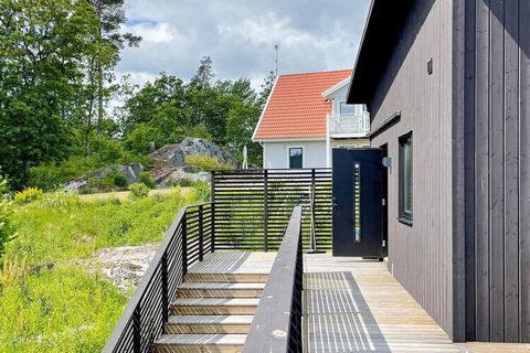 Don't miss the chance to enjoy your vacation in this modern, stylish newly built house in Norrtälje with a lovely pool on a large terrace in a high and secluded location. Spacious social areas both inside and out, located just a stone's throw from th...