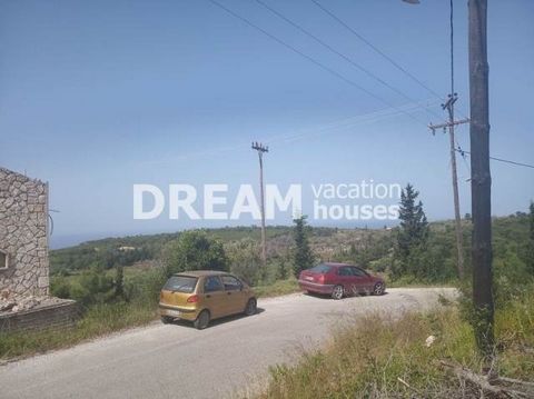 Description En vente Lopin de terre, Maries, 7.500 m2, Dans lot/avec jardin 7500 m2, Prix: 150.000€ Description detaillée Très beau terrain de 7422,24 m² à Maries, Zakynthos. D'une superficie de 400 m², il offre une vue panoramique sur les montagnes ...