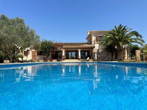 Located in Balears (Illes). This idyllic finca near Santanyi, nestled in a quiet, rural location in Mallorca, is offered for sole ownership and in the form of co-ownership. CO-OWNERSHIP In the case of co-ownership, the purchase price for co-ownership...