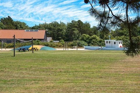 Der Ferienpark Ho ist zu drei Seiten vom Meer umgeben. Genießen Sie die guten Badestrände und die Natur und wohnen Sie in einer der gemütlichen Ferienwohnungen des Parks. Sehen Sie das Video auf YouTube. Danland Ho Der Ho Ferienpark ist umgeben vom M...