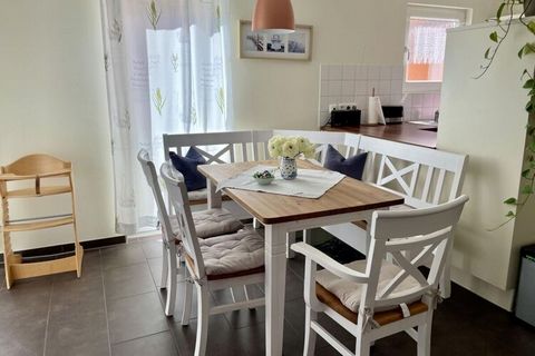 The apartment is in a beautiful quiet location, 150m from the beach in Graal-Müritz and is on the ground floor with a terrace.