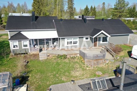 Een klein eindje rijden van het centrum van Tornio, een vrijstaand huis op een eigen perceel in de rust van het platteland. Er is een groot terras in de tuin, evenals een tuinsauna met een grillschuilplaats. Het appartement heeft twee delen met eigen...