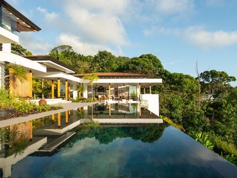 VUES IMPRENABLES SUR L’OCÉAN et COUCHERS DE SOLEIL !! À distance de marche de la plage dans une communauté fermée exclusive ! Casa Belmer a été conçue pour séduire à chaque tournant. Il s’agit de vues panoramiques sur la cime des arbres, de vagues d’...