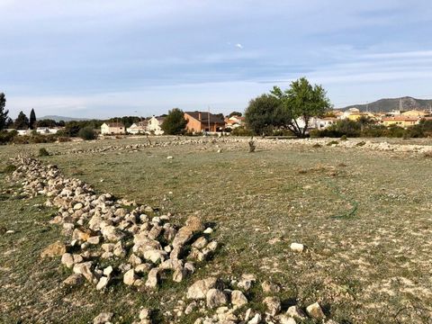 Land in Sant Jaume del Domenys / Els Arquets of 422 m2.~ Building plot in quiet area .~ ~ If you are looking for a place to build your house, on a flat plot, where to make reality what you have always wanted .. here you have it, in a quiet urbanizati...