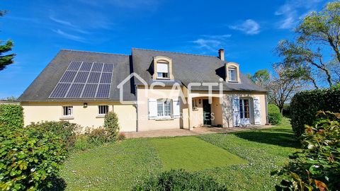 Au fond d'une impasse dans un secteur au calme et sans vis-à-vis !!! Cette lumineuse contemporaine de 152m² hab. vous offre en RDC une entrée avec penderies desservant un vaste espace de vie (salon-séjour/cuisine A/E) de 50m2, une arrière cuisine, un...