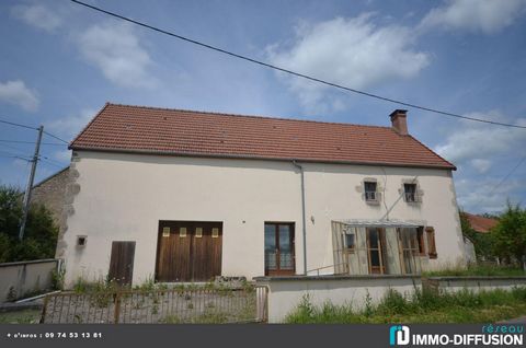 Fiche N°Id-LGB164864 : Domeyrot, secteur Village, Maison de village d'environ 96 m2 comprenant 6 piece(s) dont 2 chambre(s) + Cour de 1982 m2 - Construction Pierres de pays - Equipements annexes : jardin - cour - garage - double vitrage - cheminee - ...