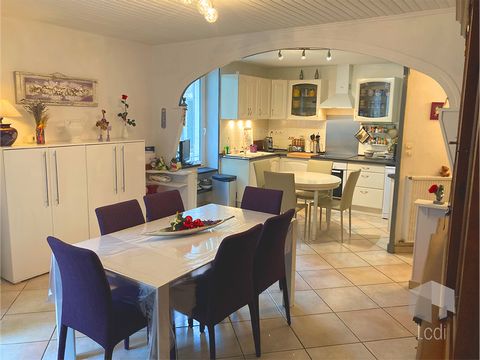 MONTÉLIMAR, maison d'environ 100 m2 avec 2 garages