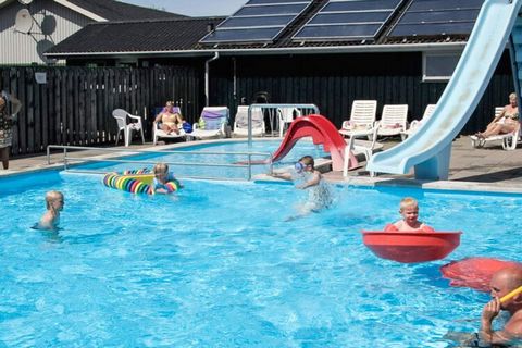 First Camp Råbjerg Mile - Ein familienfreundlicher Urlaub an der Spitze von Dänemark Das First Camp Råbjerg Mile ist ein einzigartiger Familiencampingplatz an der Spitze Nordjütlands auf Skagen Odde, der die atemberaubende Natur Dänemarks mit vielen ...