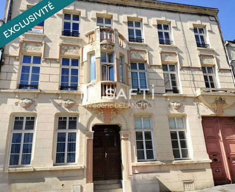 DANS IMMEUBLE ART-DECO SITUE EN HYPER CENTRE VILLE