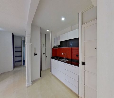Apartment for sale of 64m2, with interior view, located on a 1st floor, access by stairs. It consists of 2 bedrooms, 2 bathrooms, dining room, balcony, kitchen, study area, laundry area and patio. It has ceramic flooring in all its areas. The complex...