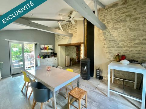 Corps de ferme 160m2, 3 chambres, 2 salles d'eau sur une parcelle d'environ 2000m2