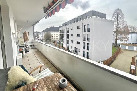 +++Veuillez comprendre que nous ne répondrons aux demandes de renseignements qu’avec des informations personnelles COMPLÈTES (adresse complète, numéro de téléphone et e-mail)+++ Ce charmant appartement de 2 pièces à Opladen offre une disposition conf...