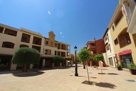 Your chance to invest in this 5 star resort, close to the newly opened Corvera International airport and set in a traditional Spanish village setting close to shops, bars and restaurants and the newly opened Sheraton Spa Hotel. Much investment has be...