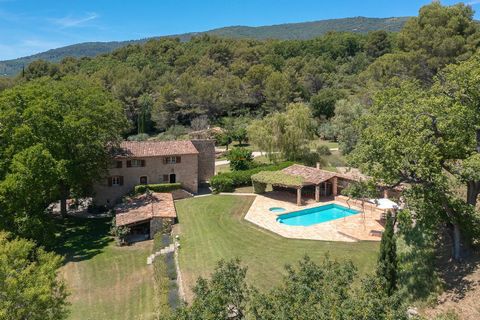 On the hills of Seillans, discovers this charming property composed of a stone bastide of 300 m2 from the 16th and 17th century and a guest house of 50 m2. On the hills of Seillans, discovers this charming property Composed of a stone bastide of 300 ...