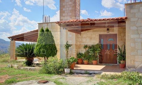 A fantastic stone house for sale in Akrotiri, Chania, set on a private plot of 4,205 m2 with beautiful panoramic seaviews and views of the White mountains. The property is located in the village of Aroni, Akrotiri in a quiet and peaceful area. The gr...
