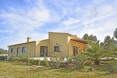 The house for the first occupation was built with great attention to detail on the outskirts of Pina. You can access the property via a private path, which leaves the public road behind an electric gate. In front of the entrance area, there is a larg...